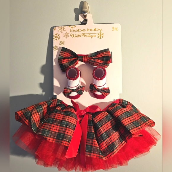 NWT-Bebe Baby-Winter Boutique-3 Piece-Infant Girl-Christmas Outfit-One Size-Red - Picture 1 of 1